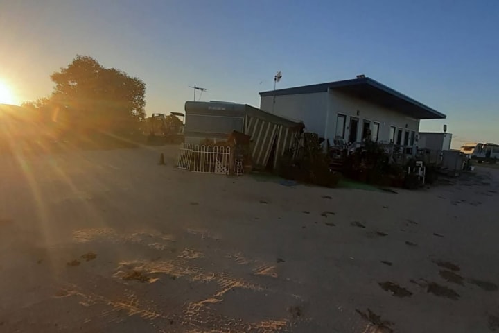 Photo by Poms Touring Australia