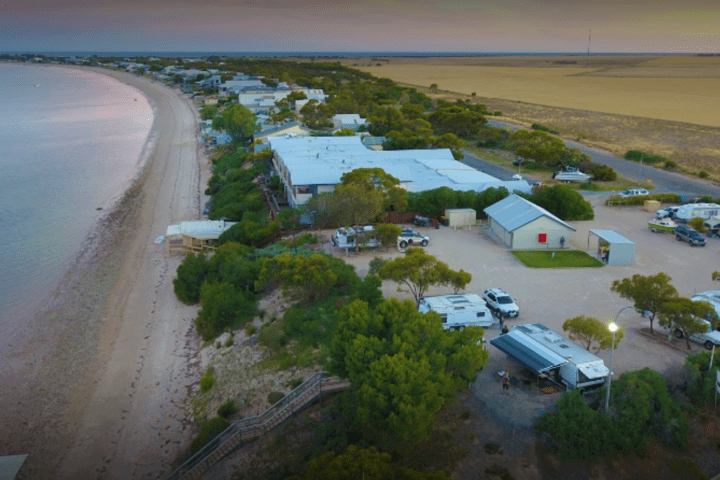 Photo by Yvette & Gavin Bright