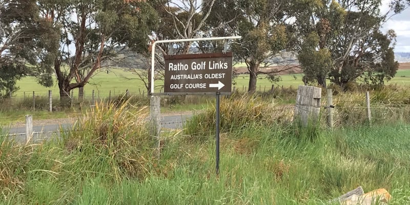 Photo by The blonde nomads