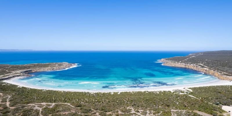 Photo by Helen de la Perrelle