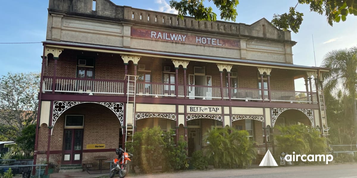 Railway Hotel Ravenswood