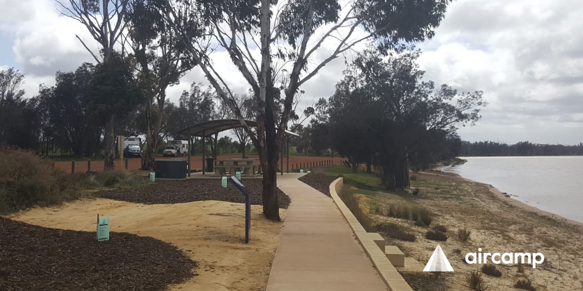Lake Yealering Caravan Park