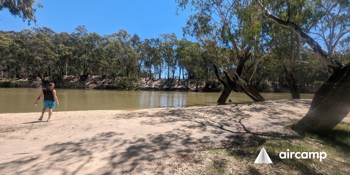 Willoughbys Beach campground