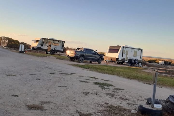 Photo by Poms Touring Australia