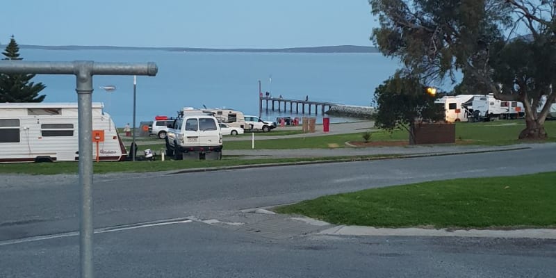 Photo by Roberts oz lap, no map