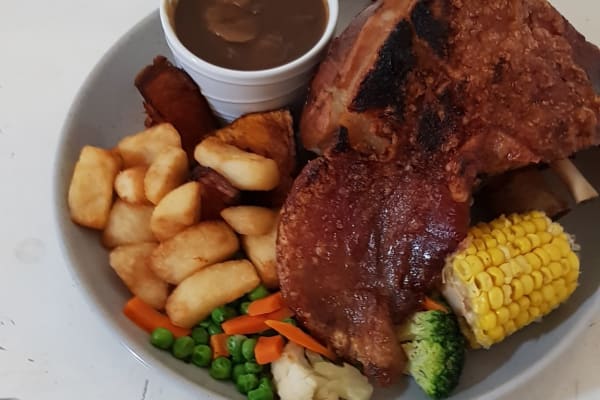 Photo by Terri Le Terour