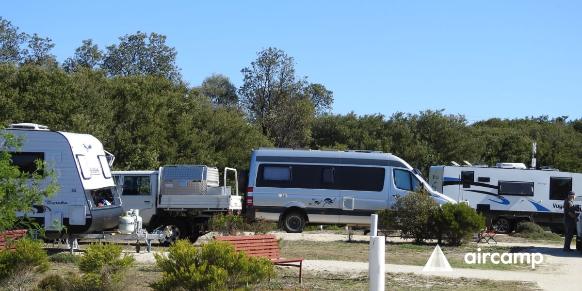 Golden Paradise Beach Community Tourist Park