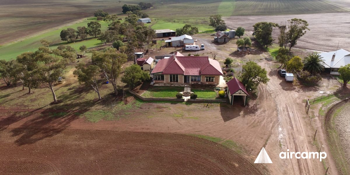 Ossies Homestead Farmstay