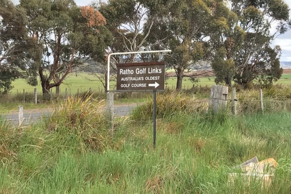 Photo by The blonde nomads