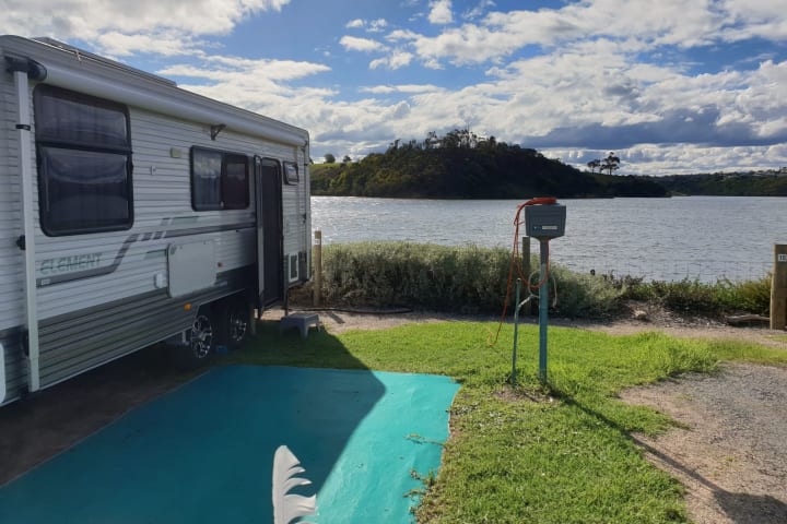 Photo by Hi there we are currently traveling.