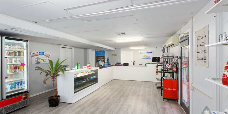 Photo by Katie & Leigh Cock