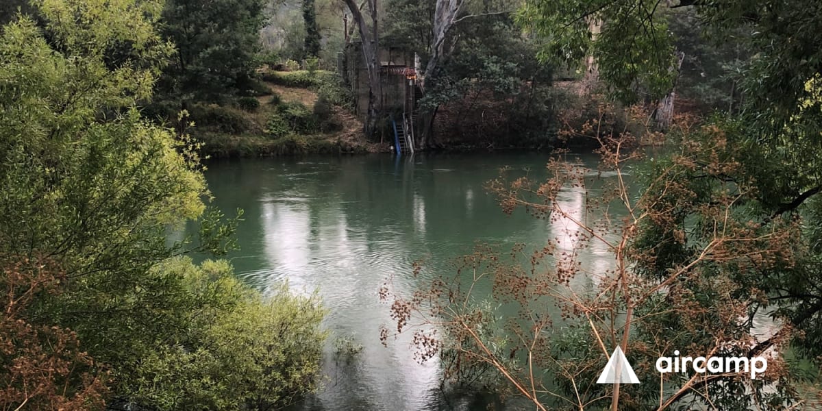 Snobs Creek Holiday Park