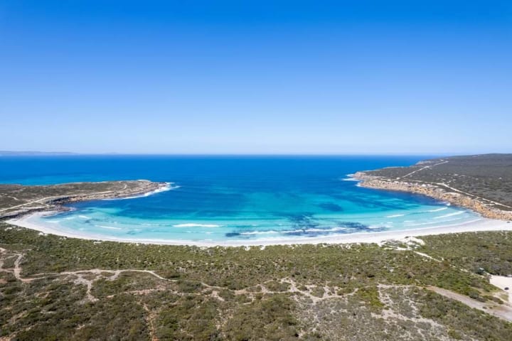 Photo by Helen de la Perrelle