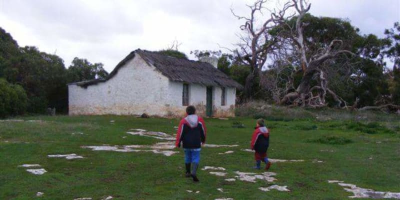 Photo by Helen de la Perrelle