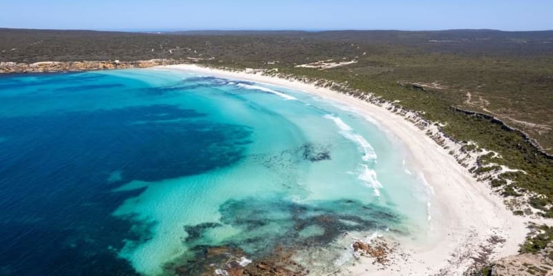 Photo by Helen de la Perrelle